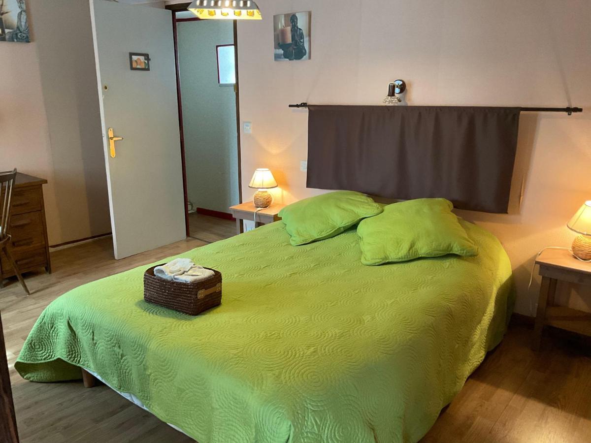 Chambres, Table D'Hotes Et Gites Les Mesanges Saint-Jean-de-Sauves Экстерьер фото
