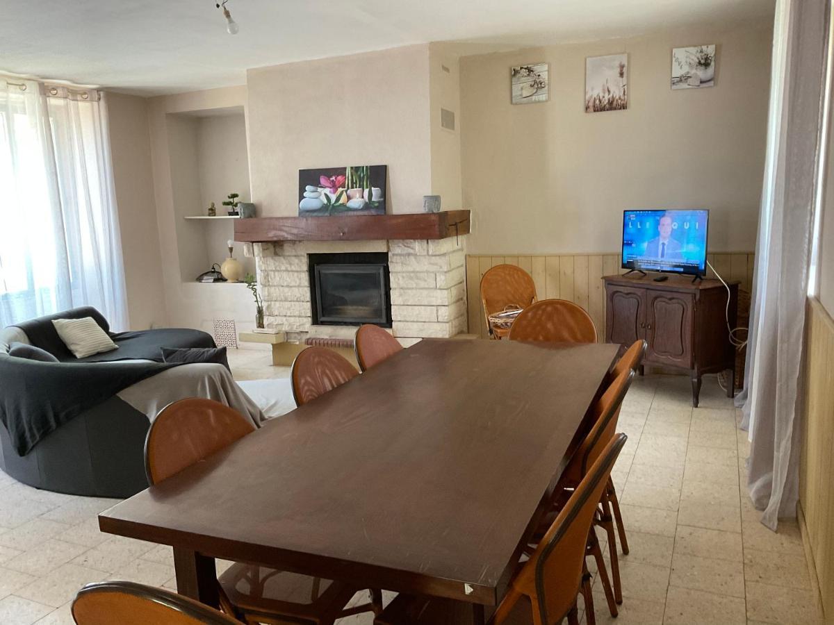 Chambres, Table D'Hotes Et Gites Les Mesanges Saint-Jean-de-Sauves Экстерьер фото